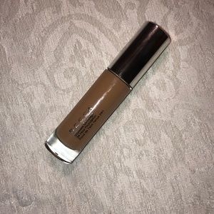 Becca ultimate coverage foundation shade Tan